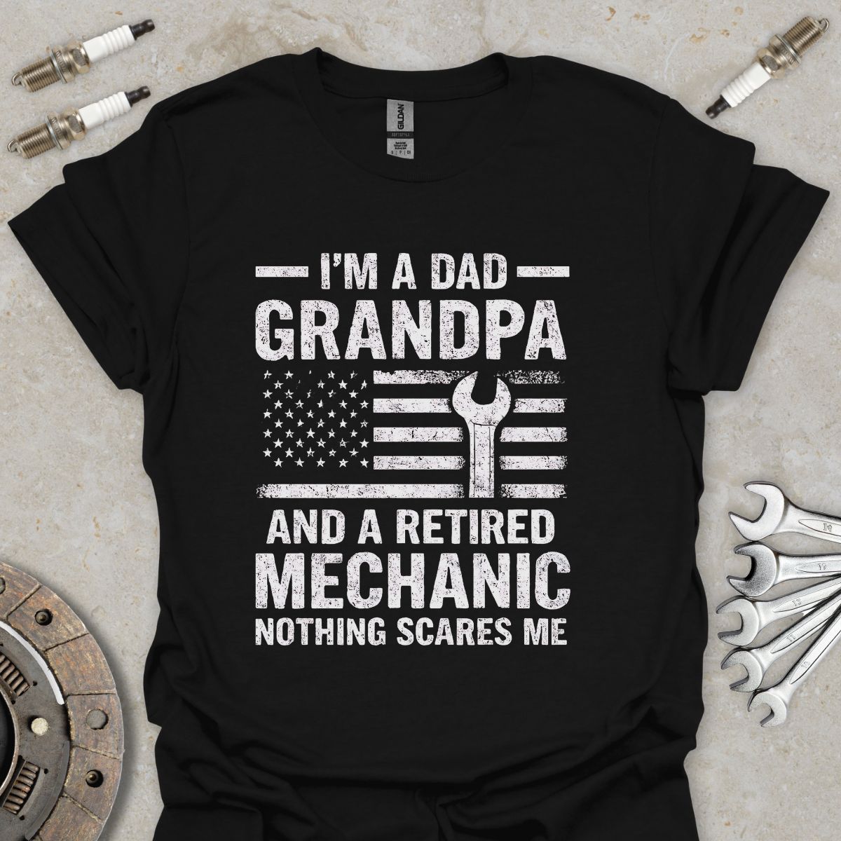 I'm a Dad, Grandpa & retired Mechanic T-Shirt