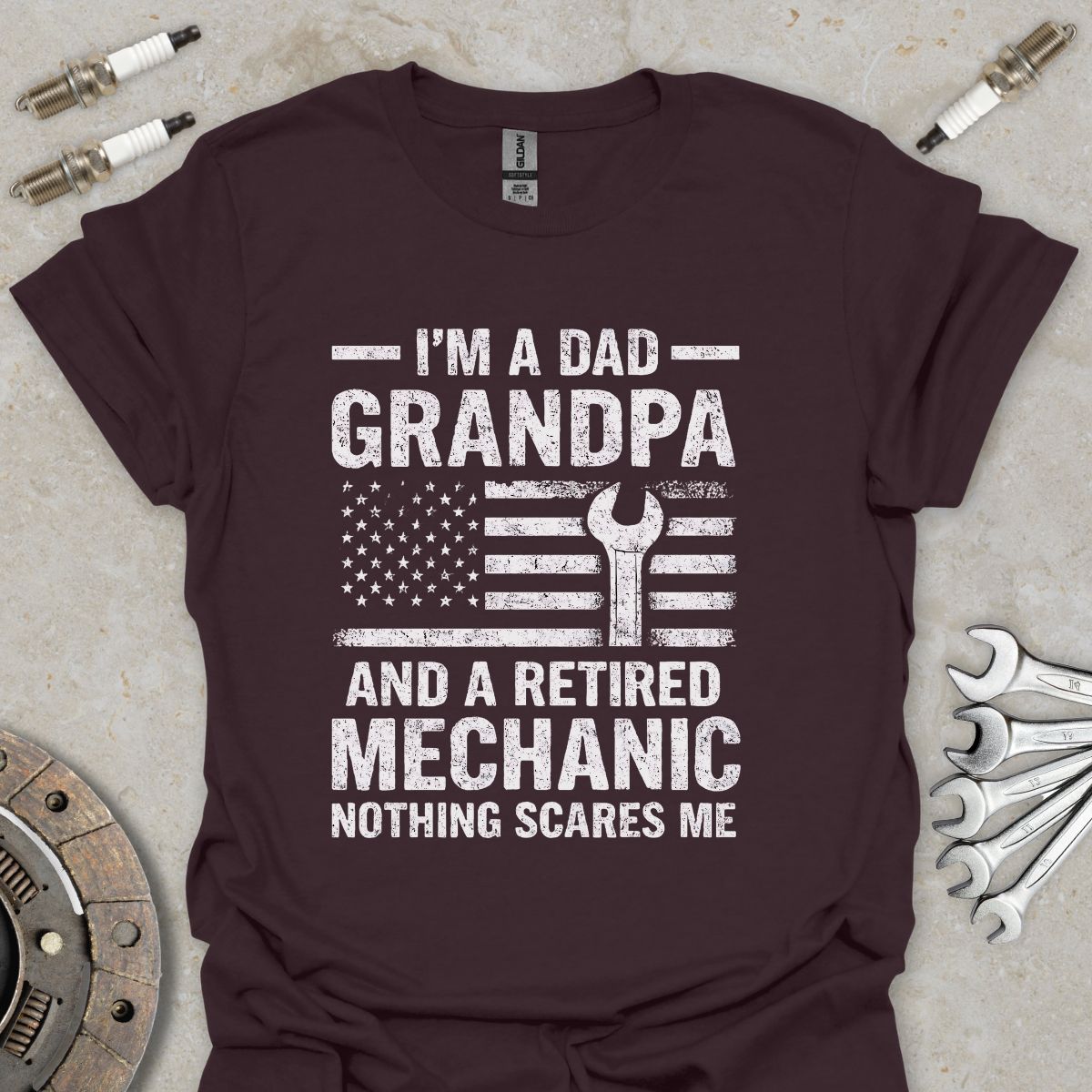 I'm a Dad, Grandpa & retired Mechanic T-Shirt